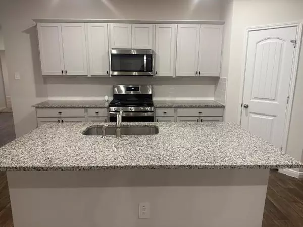 Lockhart, TX 78644,307 Abbey LN