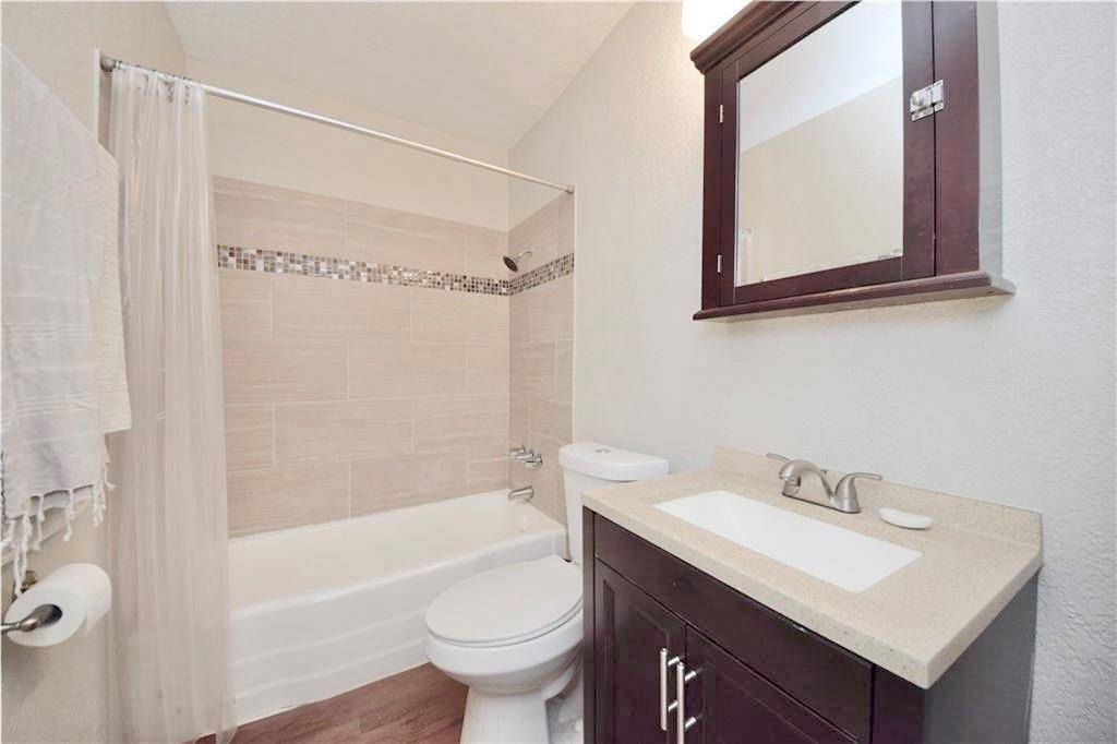 Austin, TX 78722,2401 Manor RD #132A