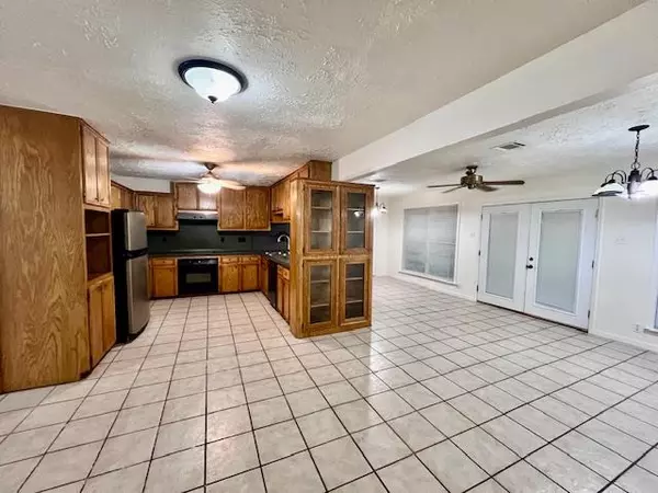 Rockdale, TX 76567,403 San Jacinto DR
