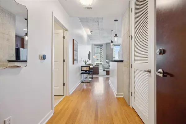 Austin, TX 78701,360 Nueces ST #2506