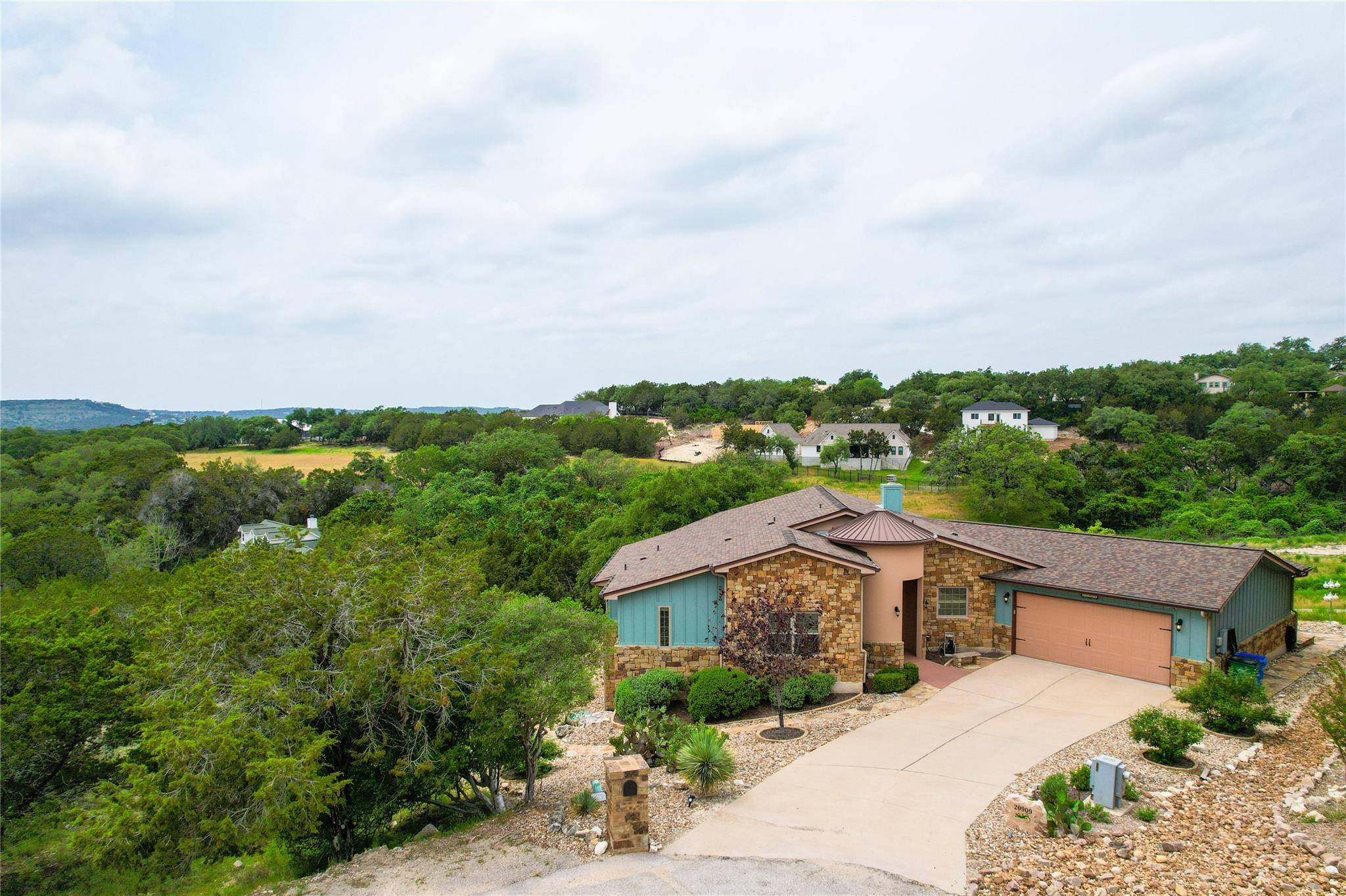 20909 Magellan CV, Lago Vista, TX 78645