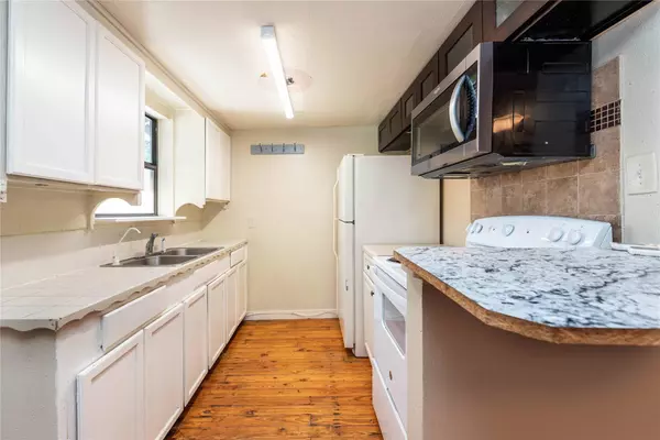 Elgin, TX 78621,406 Lexington RD #B