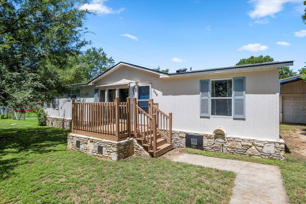208 Purser ST, Liberty Hill, TX 78642
