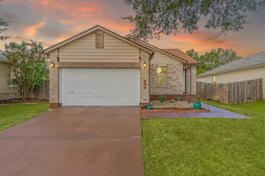 141 Beech DR, Kyle, TX 78640