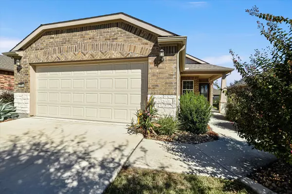 Georgetown, TX 78633,215 Comal LN