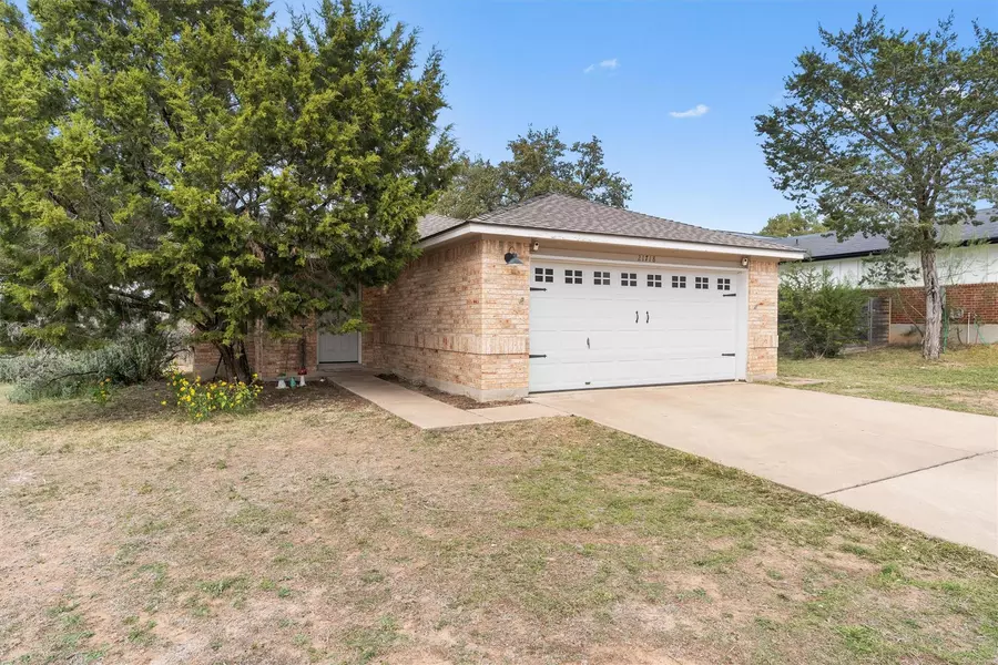 21718 Ticonderoga Ave, Lago Vista, TX 78645