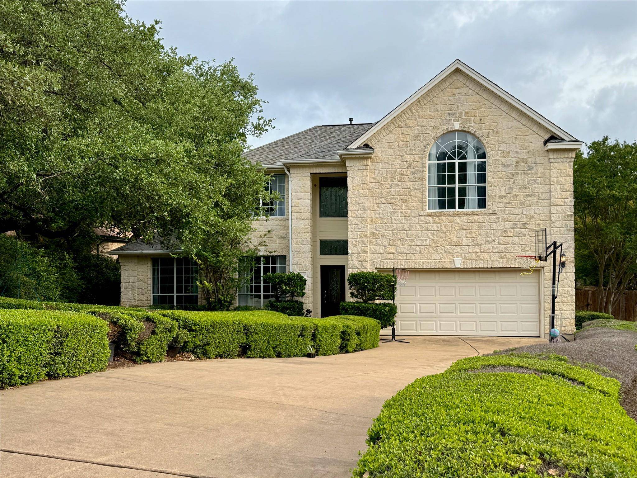 Austin, TX 78732,12600 Schreiner CT