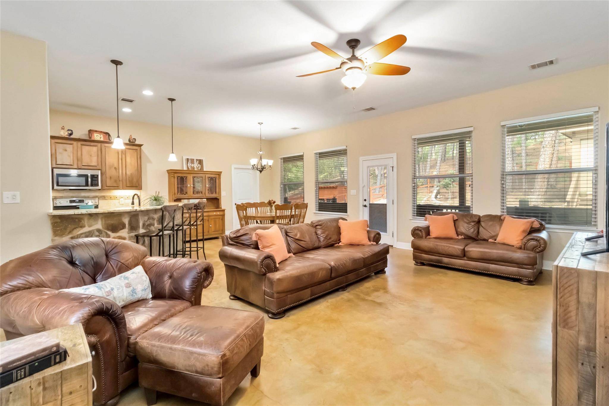 Bastrop, TX 78602,182 Papawai DR