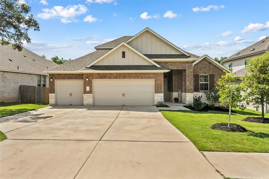 205 Goshen DR, Dripping Springs, TX 78620