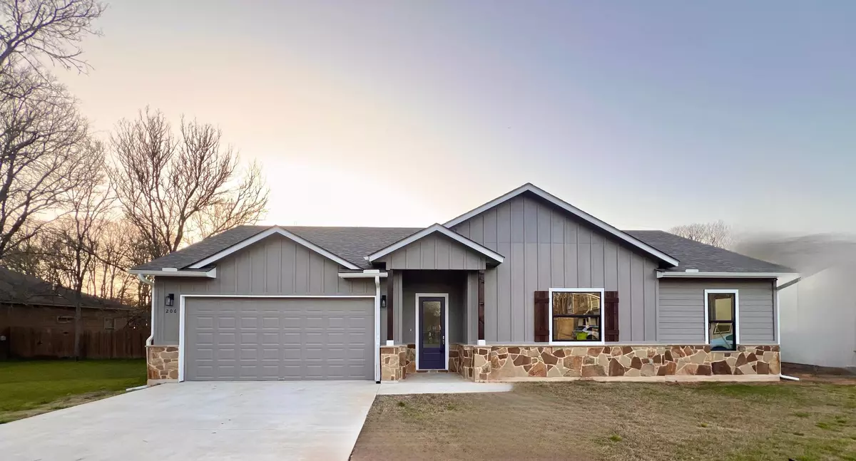 Bastrop, TX 78602,206 Waikakaaua DR