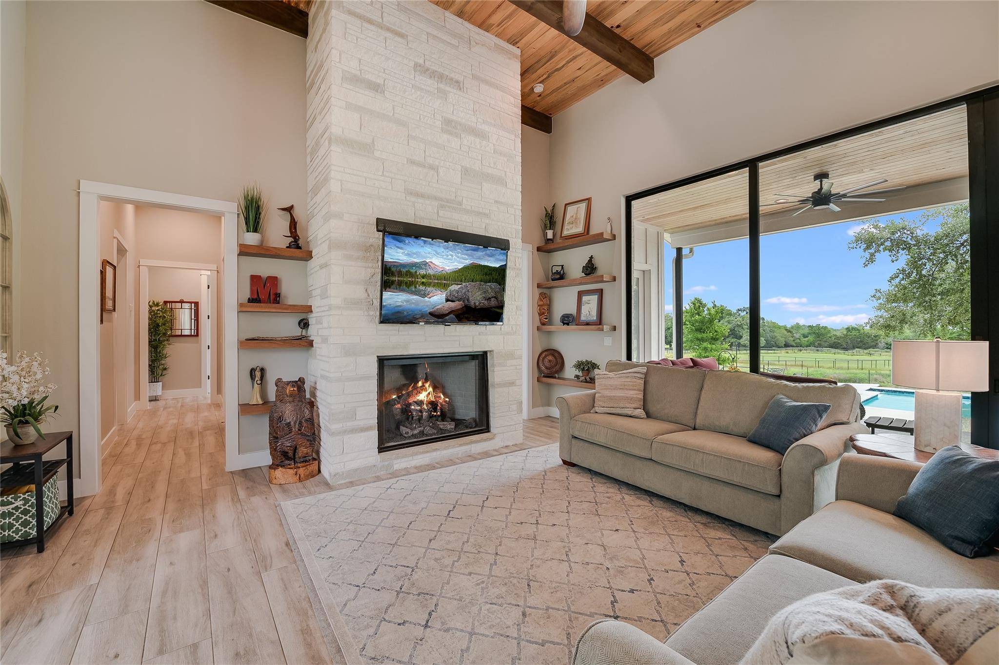 Dripping Springs, TX 78620,460 Hannah DR