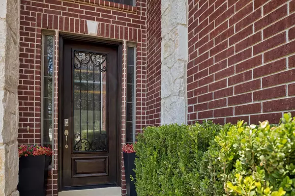 San Antonio, TX 78266,19019 Seminole PASS