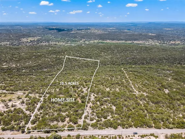 1216 Overland Stage RD, Dripping Springs, TX 78620