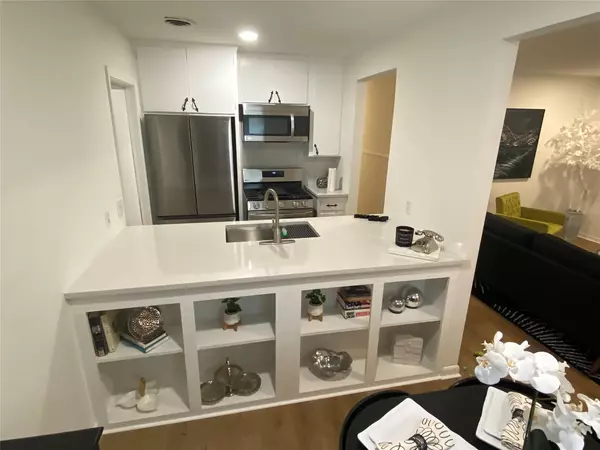 Austin, TX 78704,2504 Southland DR