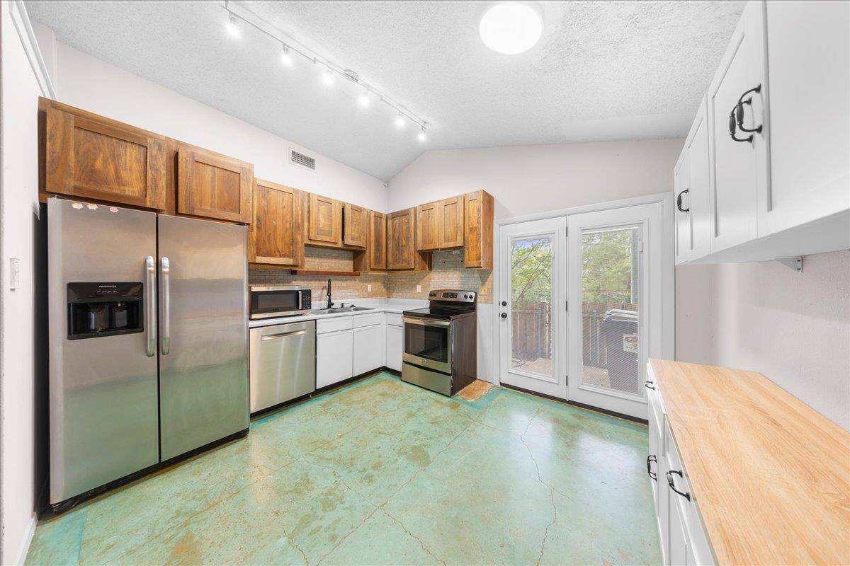 Austin, TX 78753,1015 E Yager LN #187