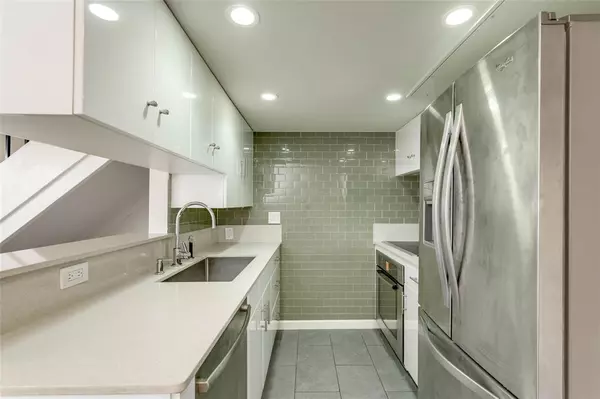 3110 Red River ST #220, Austin, TX 78705