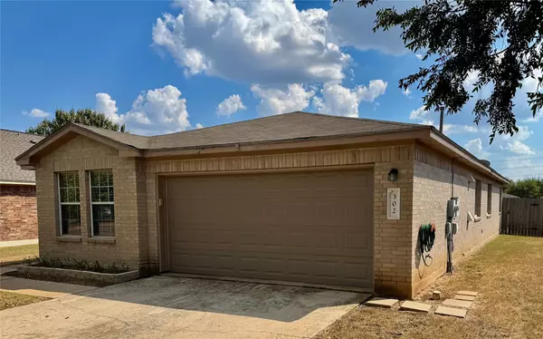 302 McCarthur DR, Leander, TX 78641