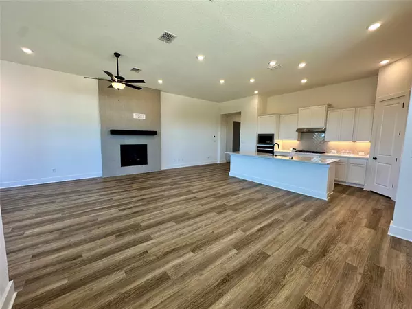 Dripping Springs, TX 78620,731 Sage Thrasher CIR