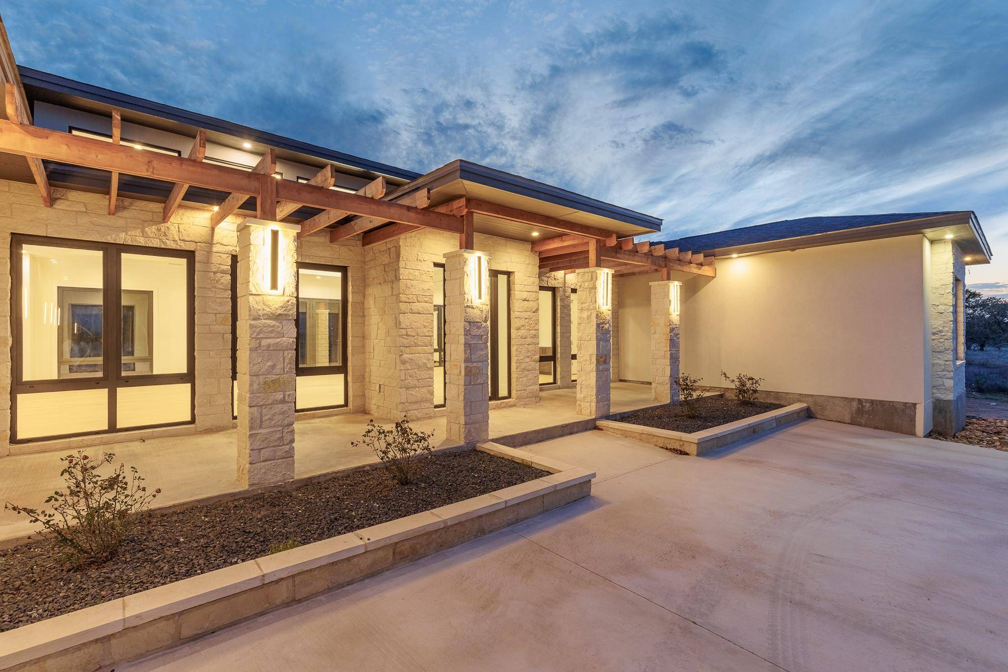 Round Mountain, TX 78663,6425 Ranch Road 962 W
