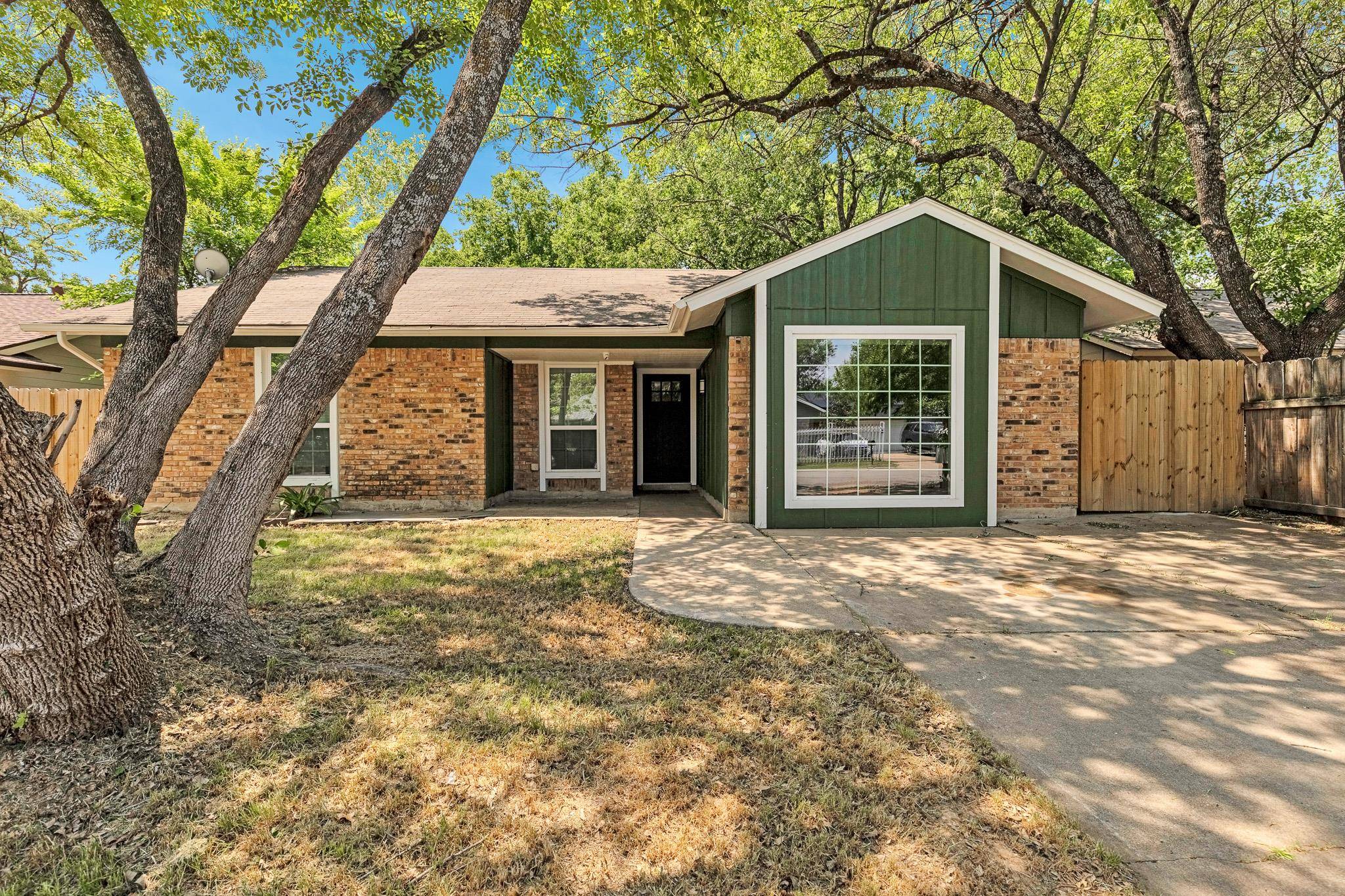 4421 Dovemeadow DR, Austin, TX 78744