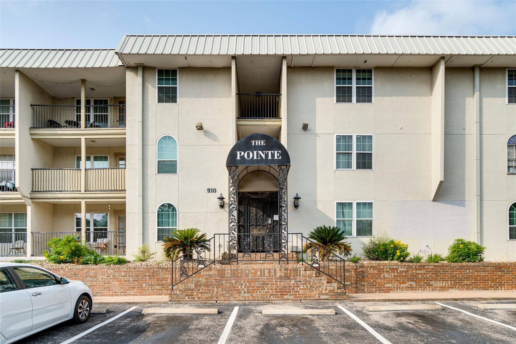 910 Duncan LN #48, Austin, TX 78705