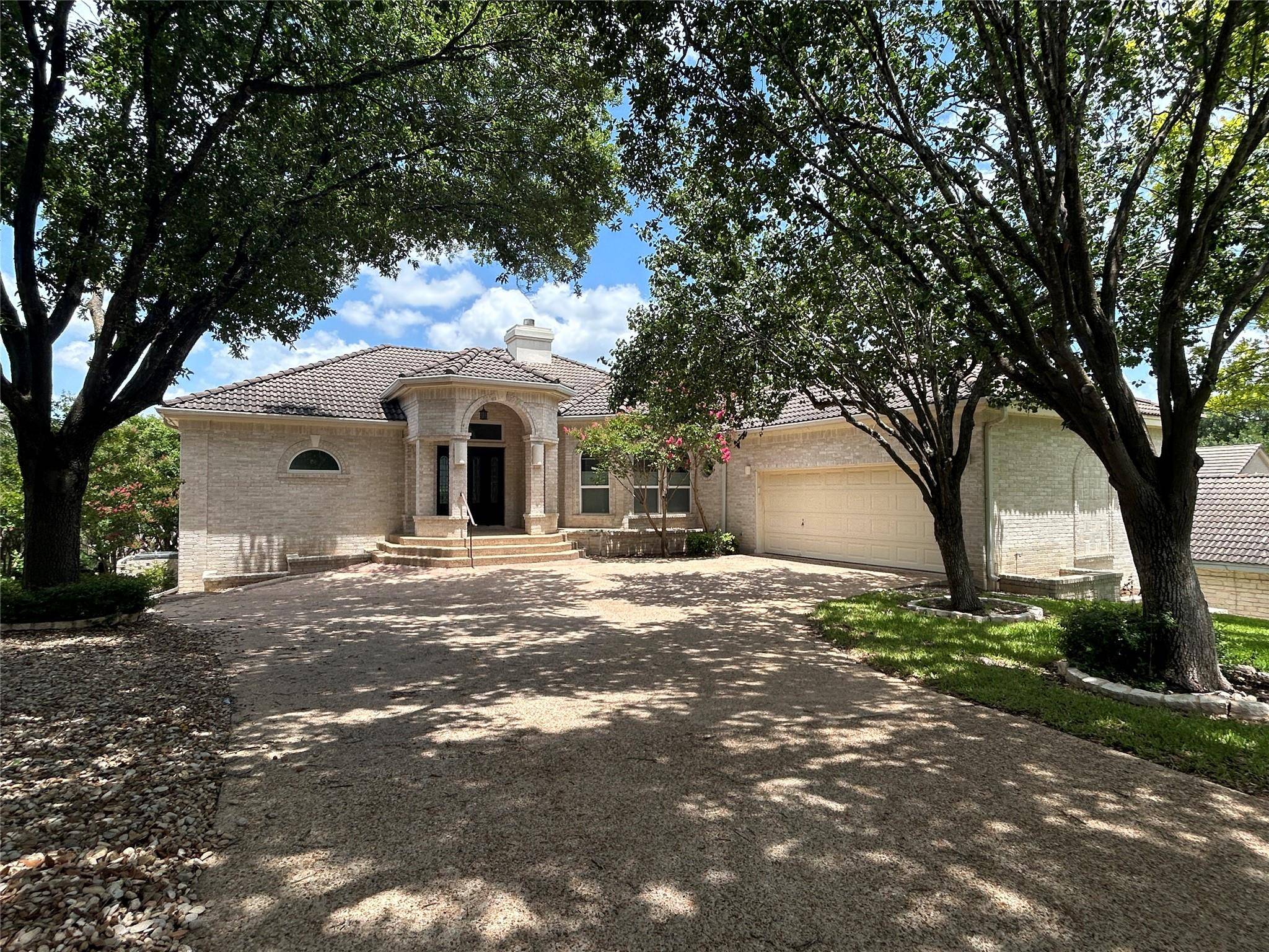 41 Stillmeadow DR, The Hills, TX 78738
