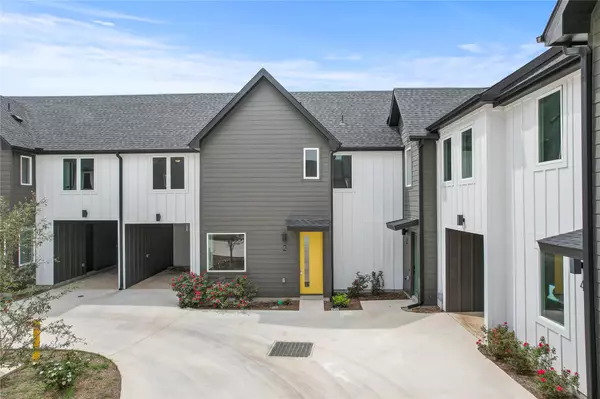 Austin, TX 78721,4127 E 12th ST #2