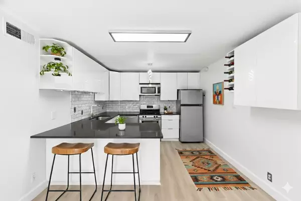 Austin, TX 78741,1304 Summit ST #102