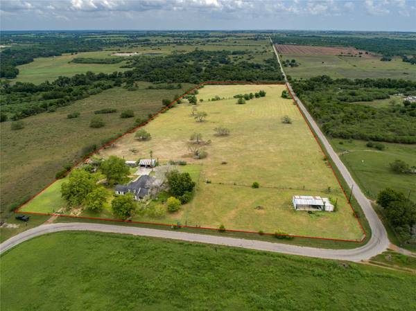 1624 Immenhauser RD, Yoakum, TX 77995