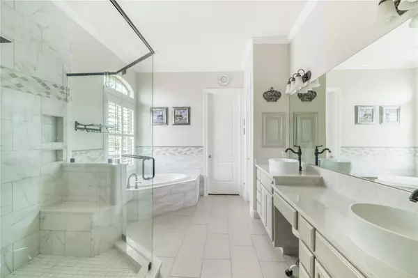 Austin, TX 78732,13301 Country Trails LN