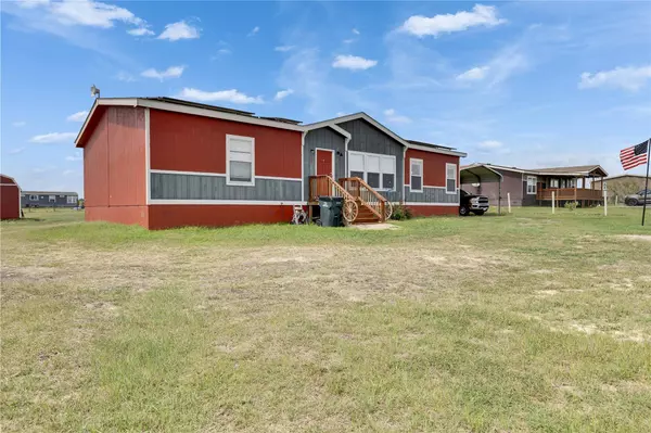 Niederwald, TX 78640,183 Alma LN