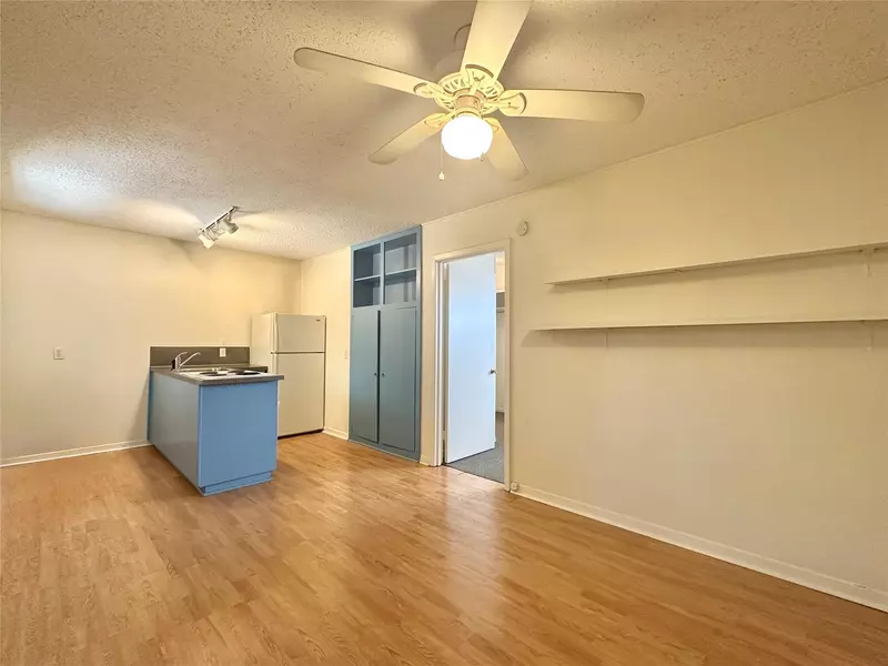 2711 Hemphill PARK #H, Austin, TX 78705