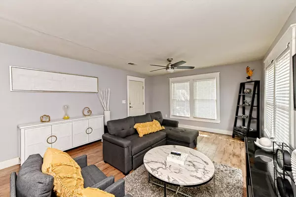 Austin, TX 78722,1906 E 21st ST