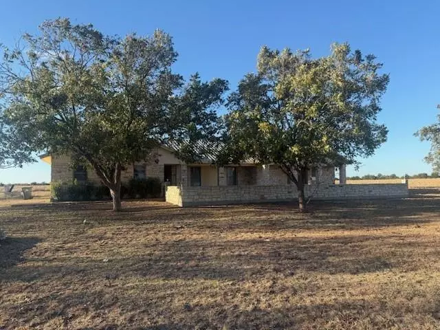 Maxwell, TX 78656,1020 Farmers RD