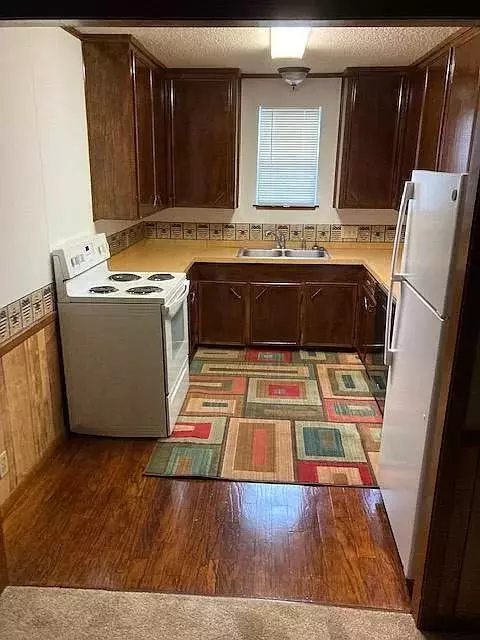 Leander, TX 78641,105 E Evans ST