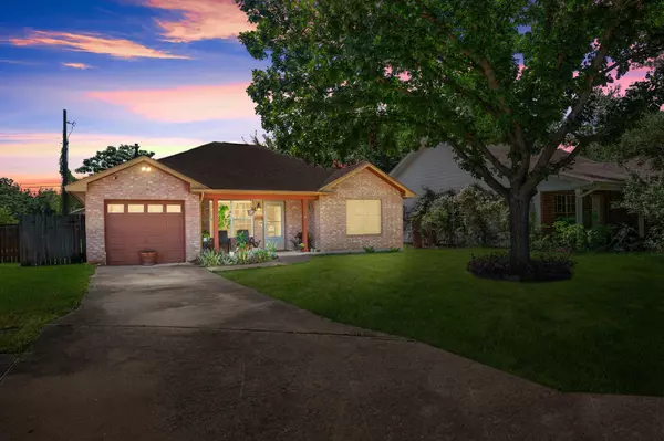 Austin, TX 78702,301 Tillery SQ W