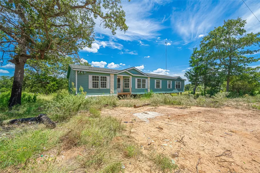 117 Charles Burnes LN, Rosanky, TX 78953