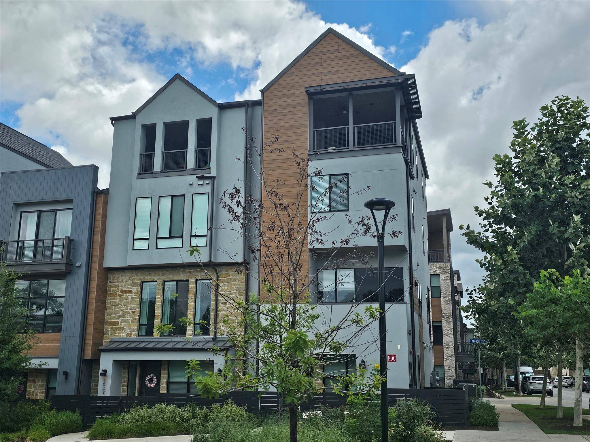 4600 Freedom DR, Austin, TX 78731