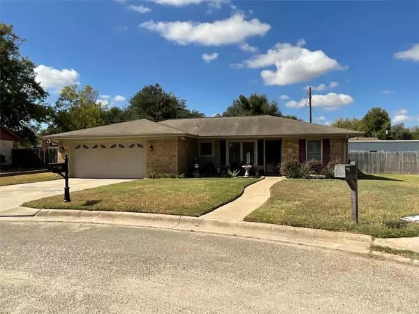 Rockdale, TX 76567,619 E Jackson ST