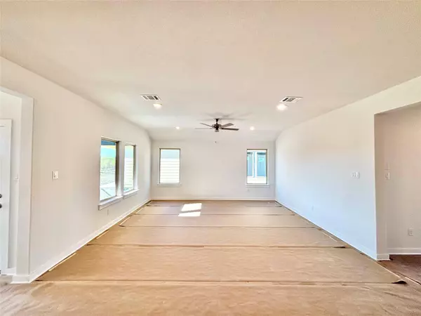 San Marcos, TX 78666,510 Salamander ST