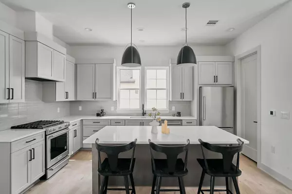 Austin, TX 78741,2209 Woodland Ave #302