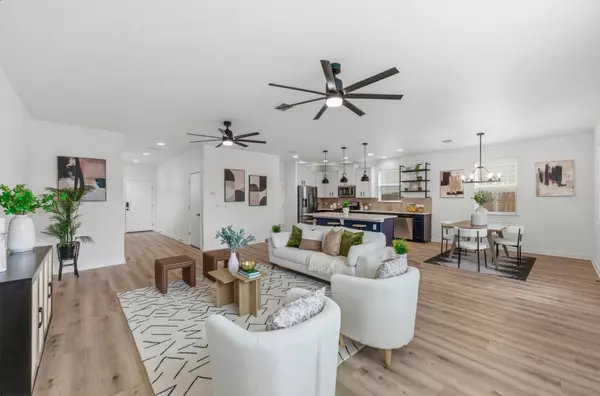 292 Wapiti RD, Buda, TX 78610