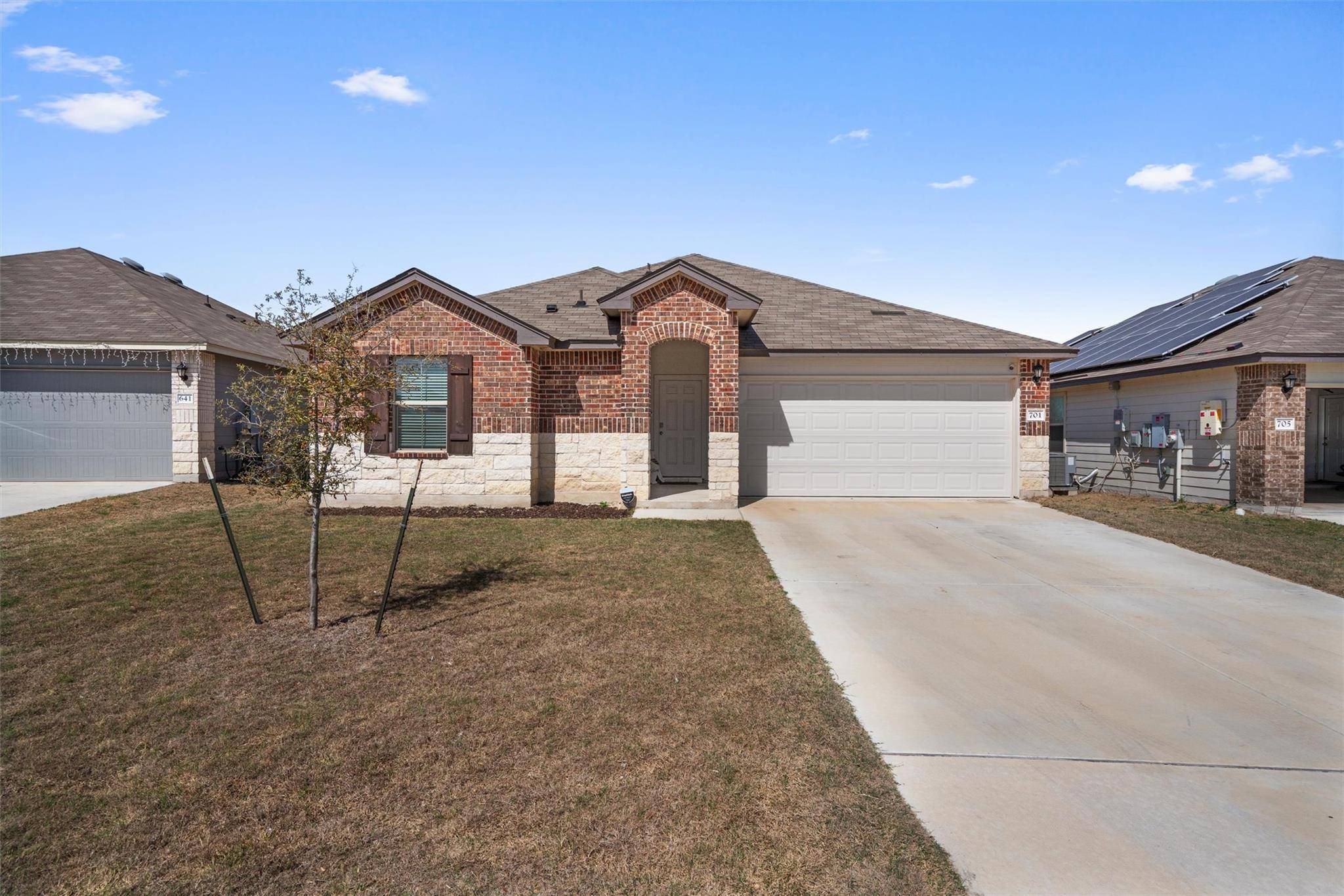 701 Taggart TRL, Jarrell, TX 76537