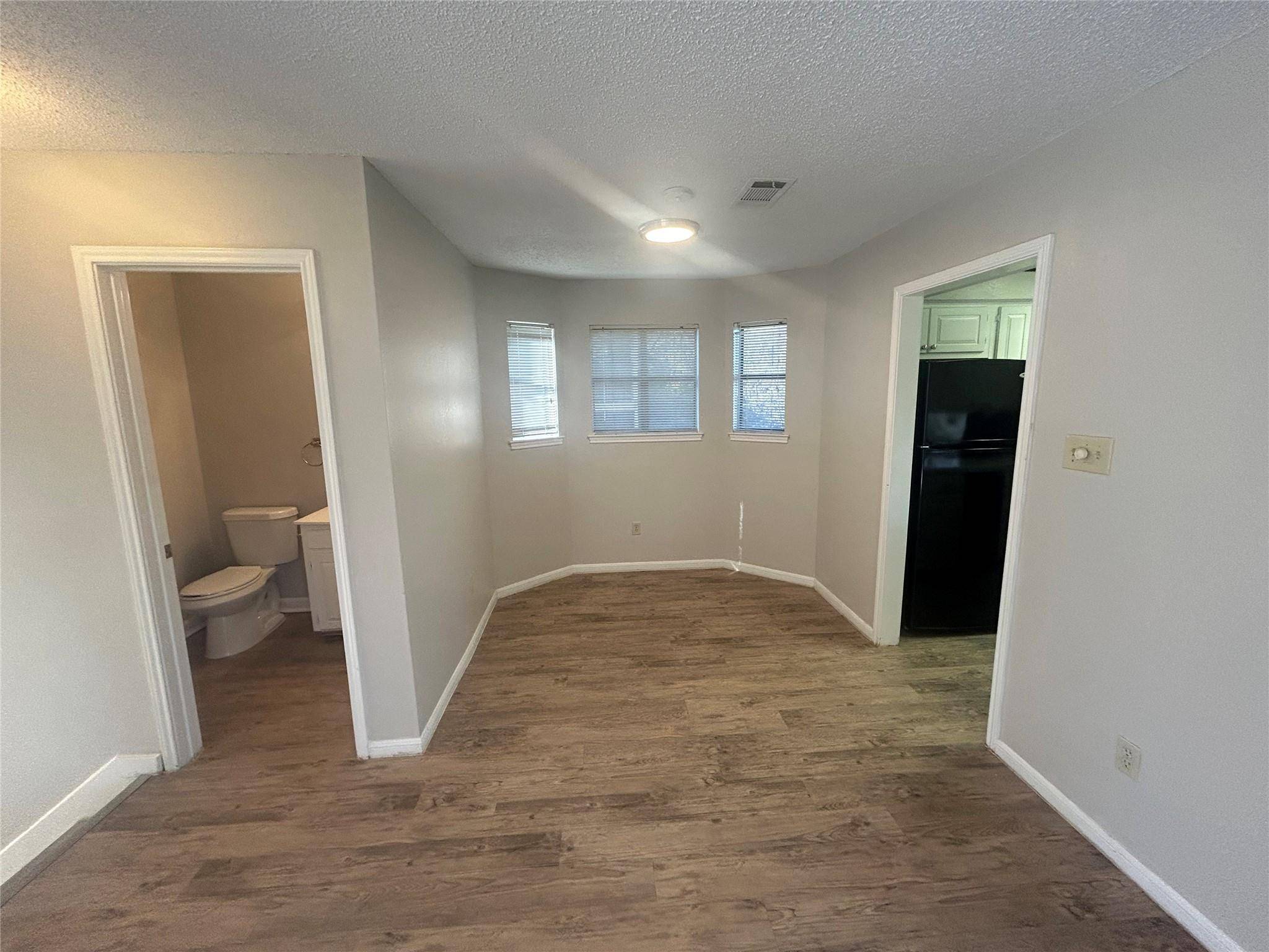 Austin, TX 78759,9201 Simmons RD #118