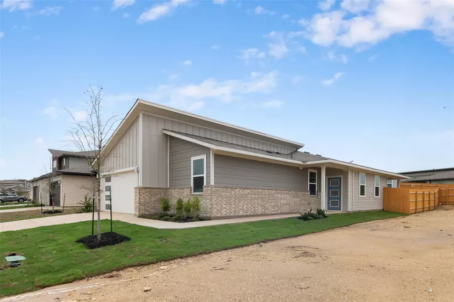 220 Deserti RD, Leander, TX 78641