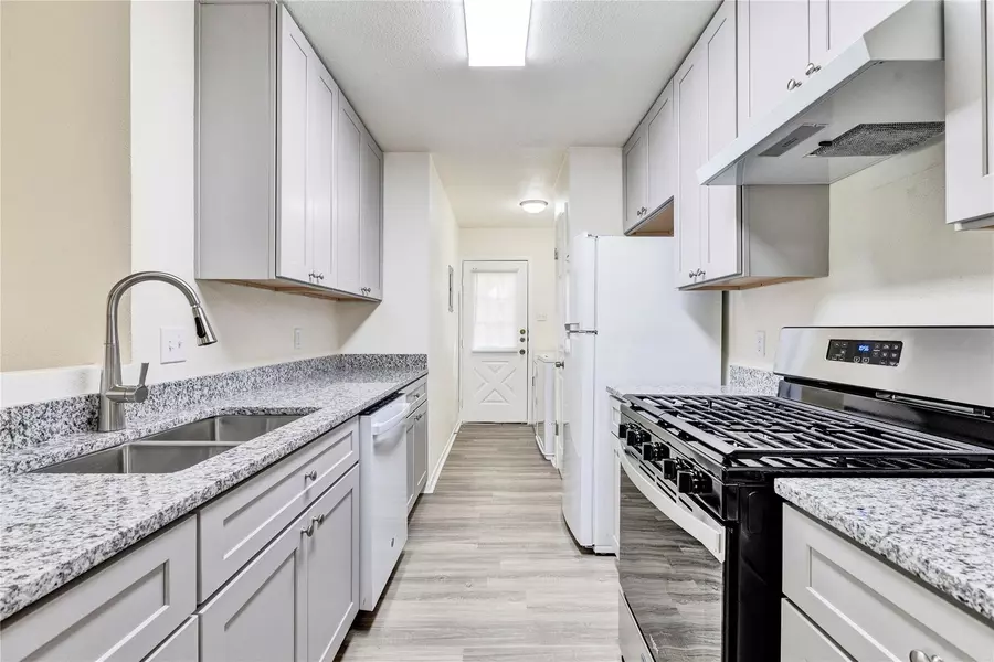 418 Parkhill CV #418, Round Rock, TX 78664