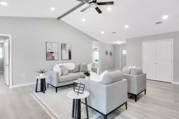 Austin, TX 78749,5213 Summerset TRL