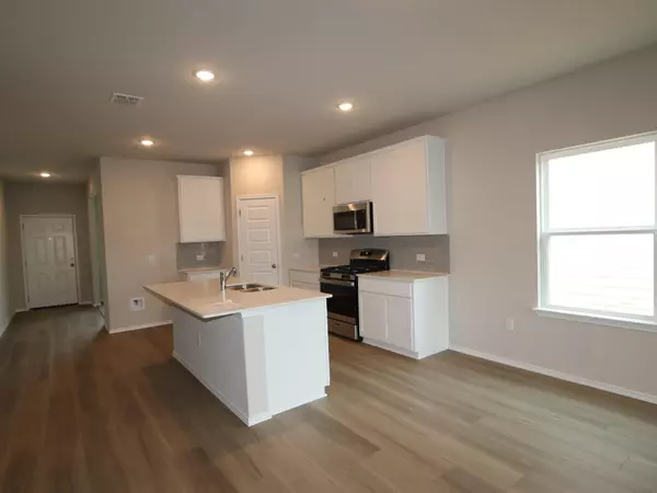 Austin, TX 78747,11921 Dillon Falls DR