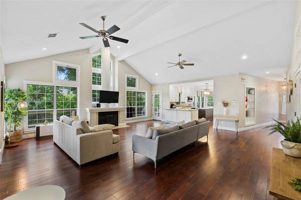 8506 Walhill CV, Austin, TX 78759