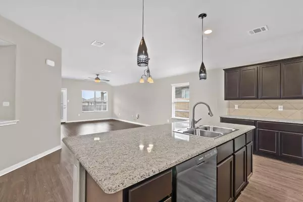 New Braunfels, TX 78130,2521 Mccrae